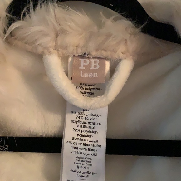 PB Teen Fur Detail Robe - Picture 5 of 7